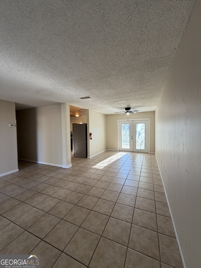 Photo - 508 Chateau Cir