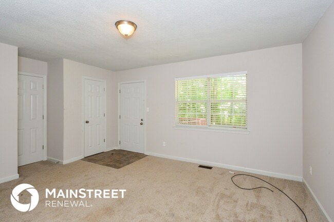 Photo - 103 Club Cir