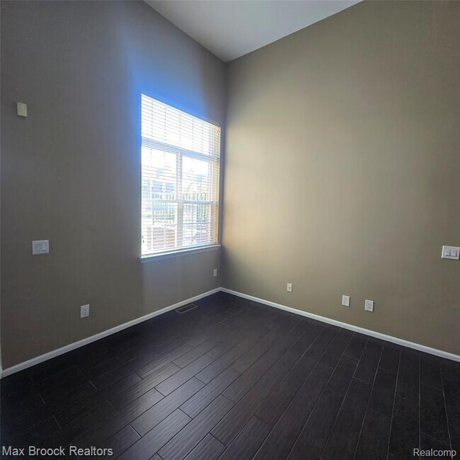 Photo - 1643 Campau Farms Cir