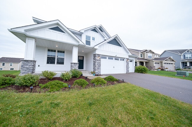 Photo - 18362 Greenstone Way