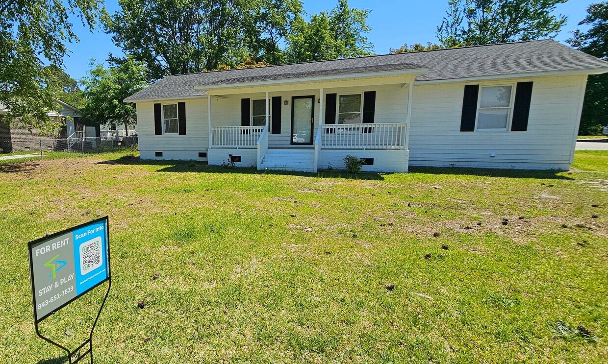 Get ½ Month Free—Apply & Get Approved! 3-B... - Newly Renovated 3-Bedroom 1 Bath Home in C...