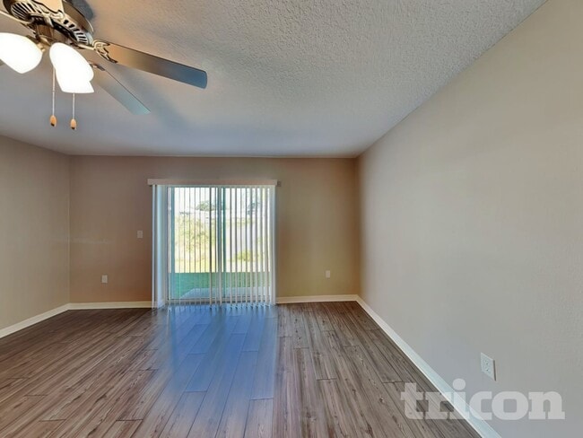 Photo - 449 Kensington View Dr