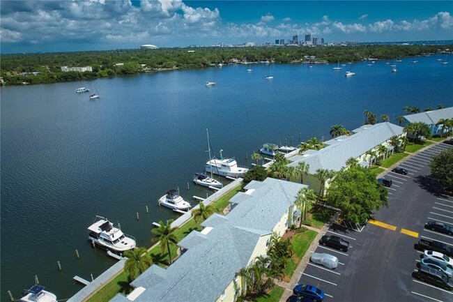 Building Photo - 165 Pompano Dr SE Rental