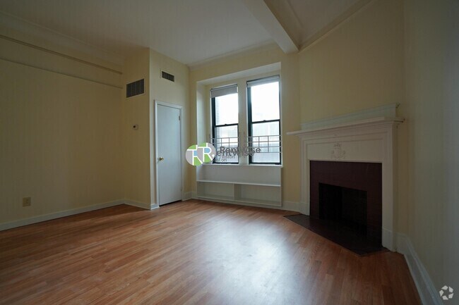 Building Photo - 62 Boylston St Unit 618 Rental