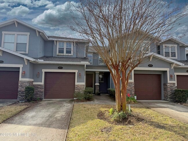 Building Photo - 8880 Grassy Bluff Dr