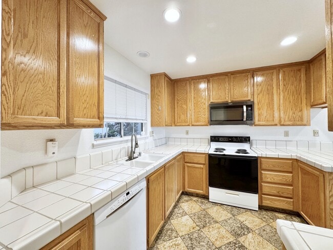 4378 Conejo Dr