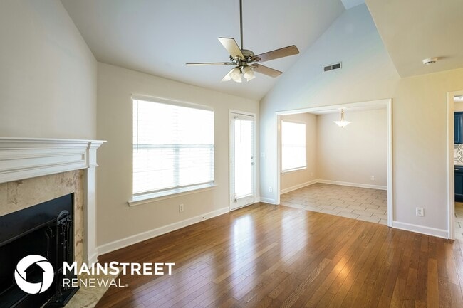 Photo - 1351 Lone Oak Rd