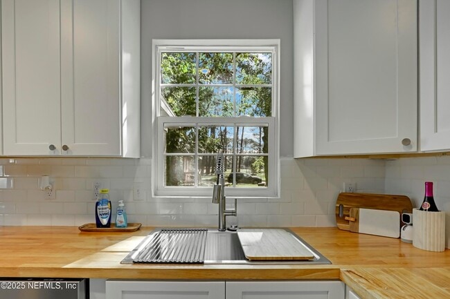 Photo - 2908 Broadway Ave