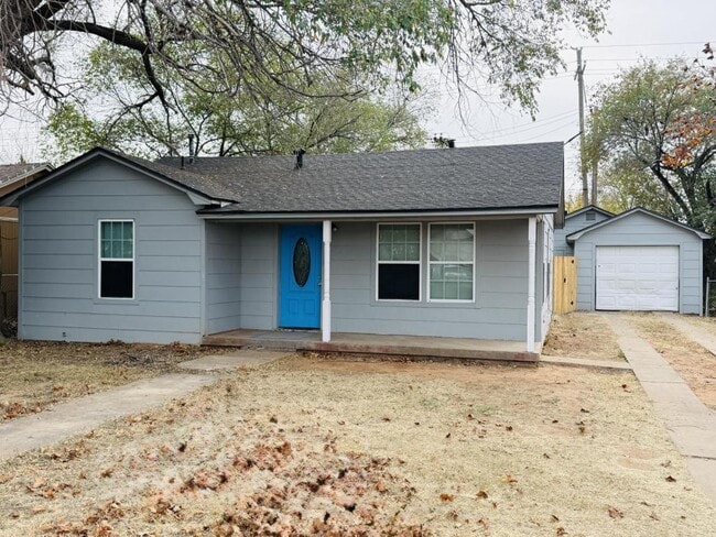 Building Photo - 2419 35th St