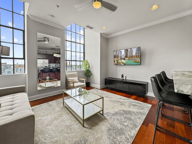 Building Photo - 1401 N 5th St Rental