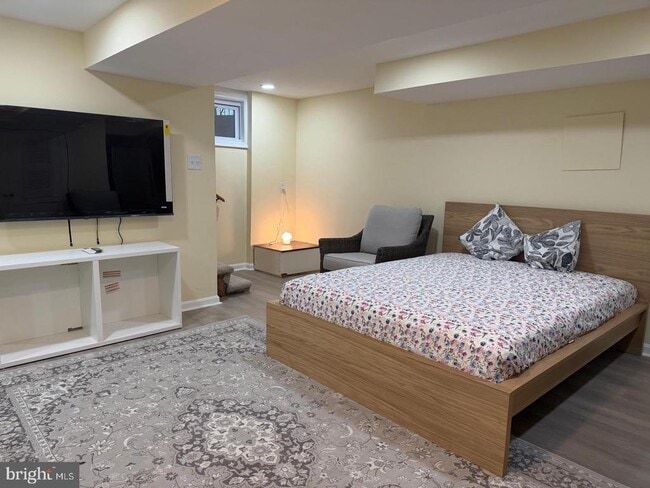 Photo - 5600 11th St N