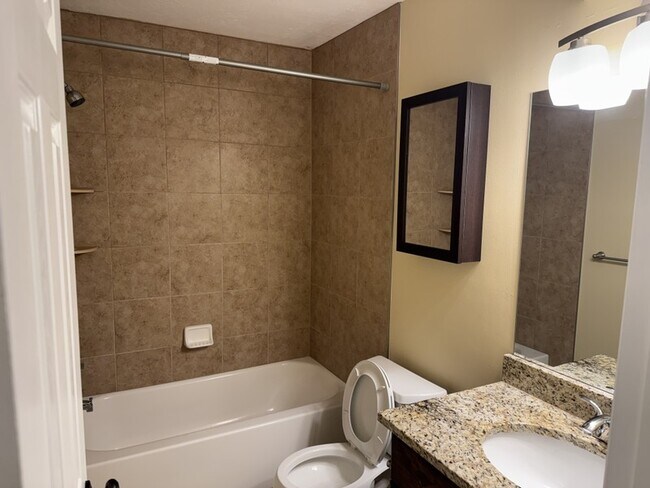 Photo - 1190 E Waterside Cv Unidad Apt 22