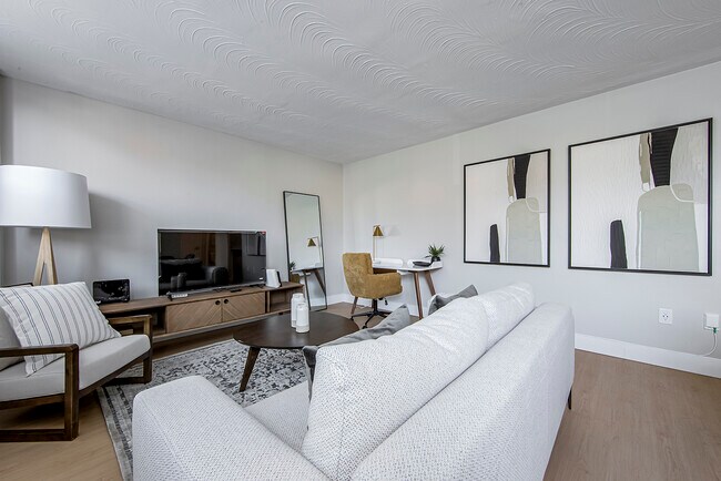 Photo - Dufferin Heights