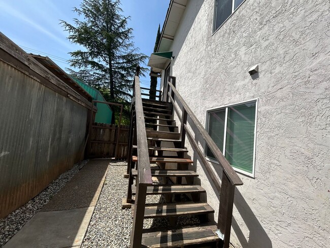 Photo - 1905 Locust St Unit 3