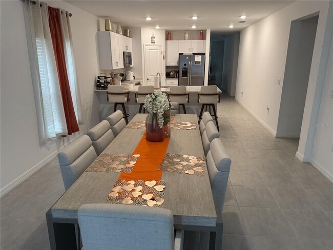 Photo - 1951 Rosewood Cir