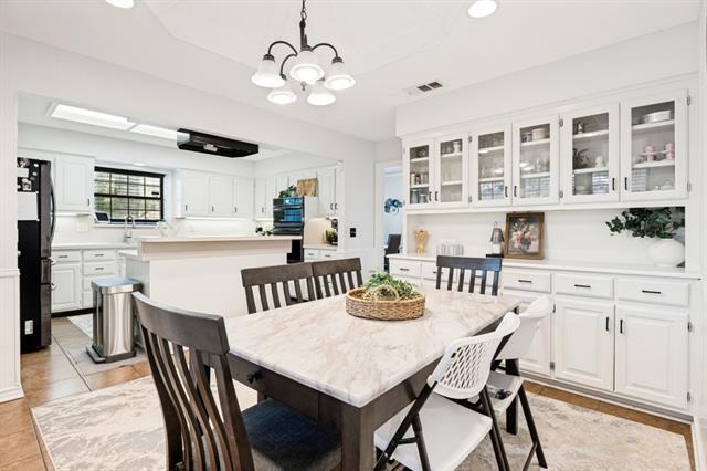 Photo - 4300 Driftwood Dr