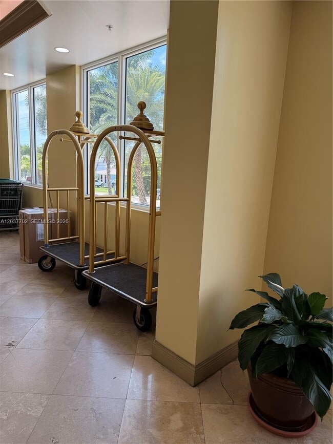 Photo - 3500 Coral Way Unit 907