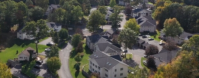 Photo - Oak Brook Commons