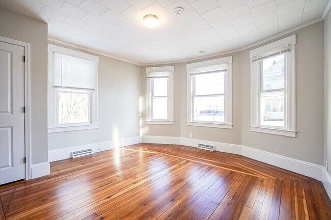 Photo - 10-12 River Street Unit #1