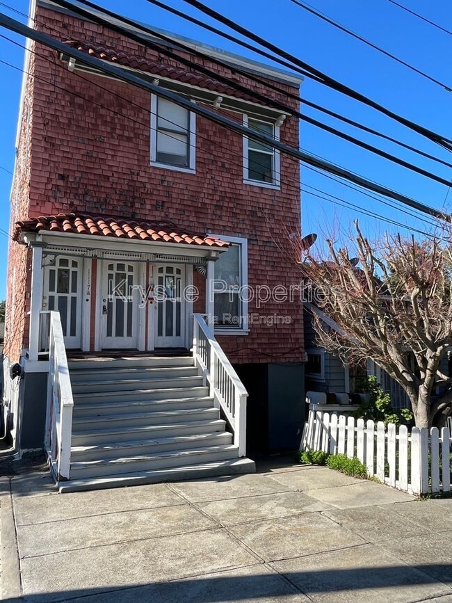 Building Photo - 1117 Sutter St Unit B