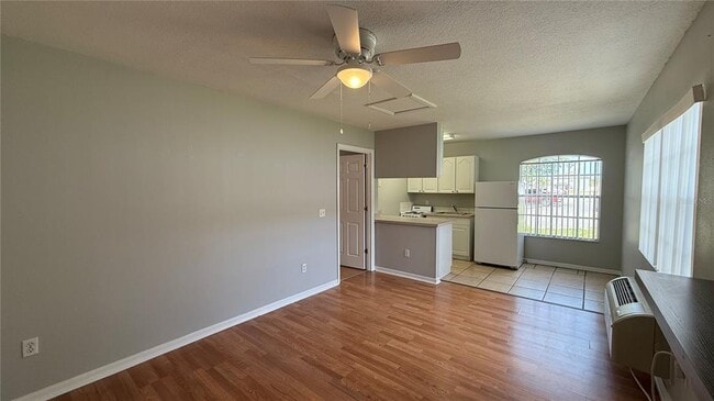 871 Orchid Dr Unidad B