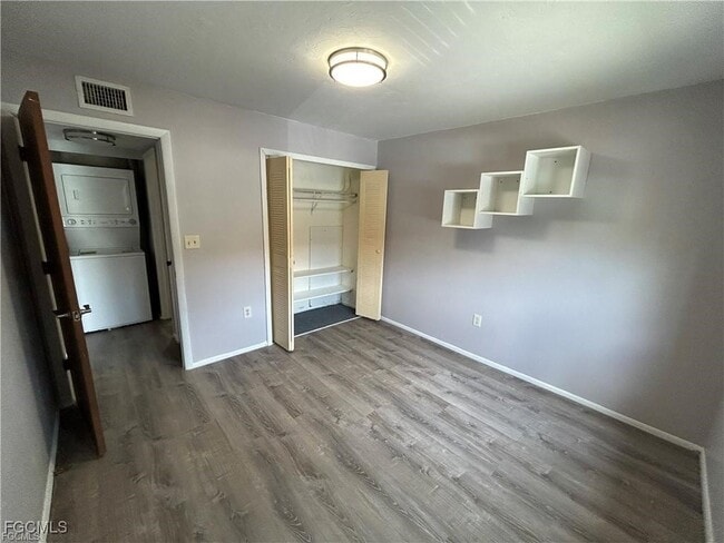Building Photo - 2690 Park Windsor Dr Unit 601