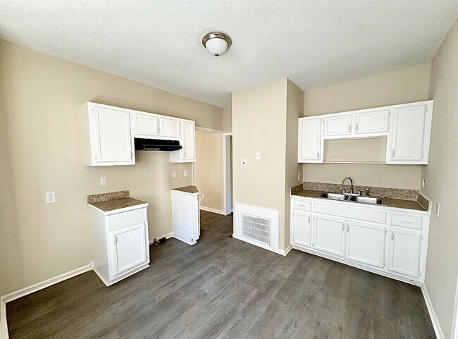 Photo - 1606 49th St Ensley