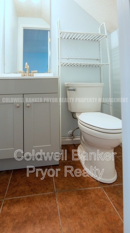 Photo - 1244 N Concord Rd