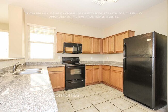 Photo - 5220 W Albeniz Pl