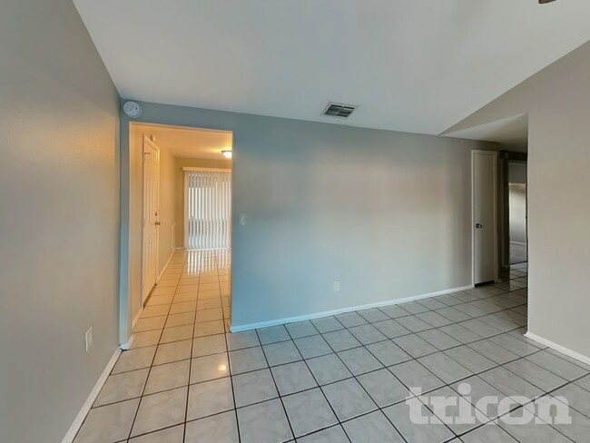 Photo - 8504 Willow Forest Ct