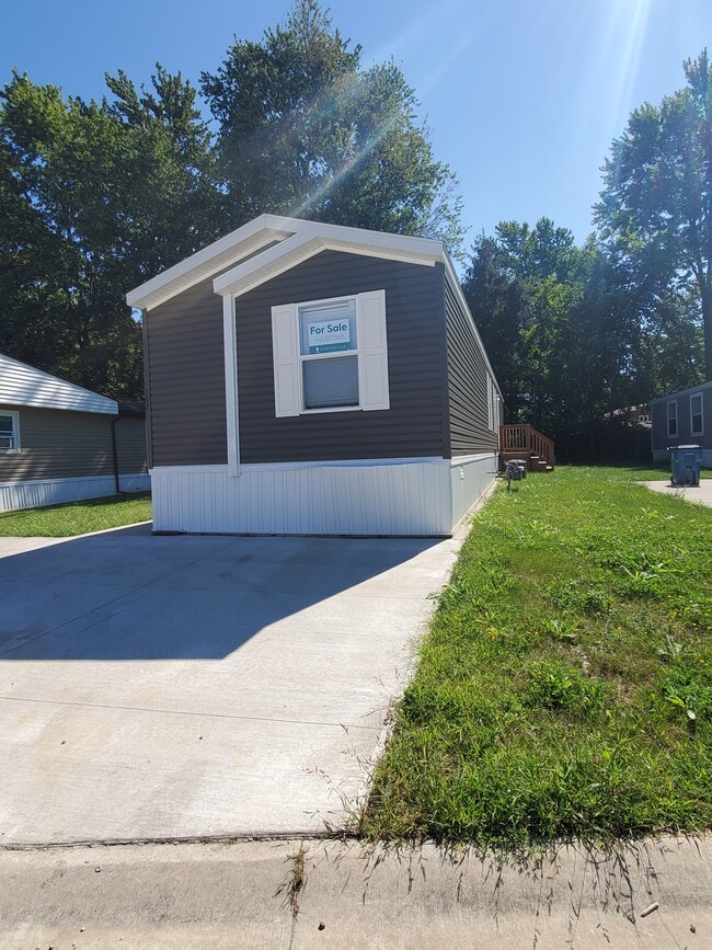 Photo - 6610 Lear Nagle Rd