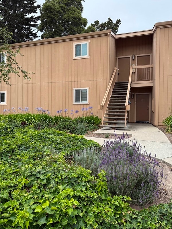 Building Photo - 300 Glenwood Cir Unit 290