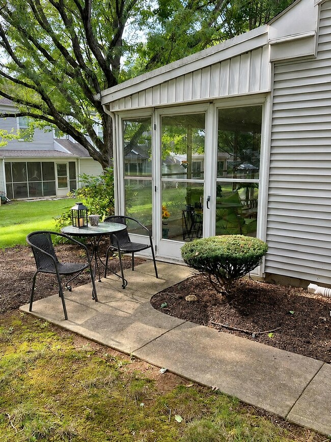 1943 Wexford Rd