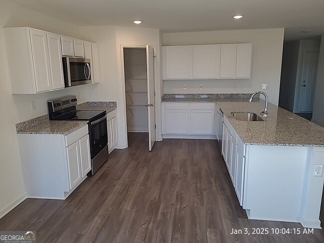 Building Photo - 1041 Clifton Ct