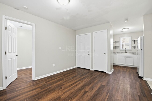 Photo - 2338 W Madison St