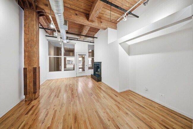 Photo - 1000 W Washington Blvd Unit 232