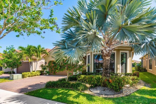 Photo - 11856 Leon Cir N