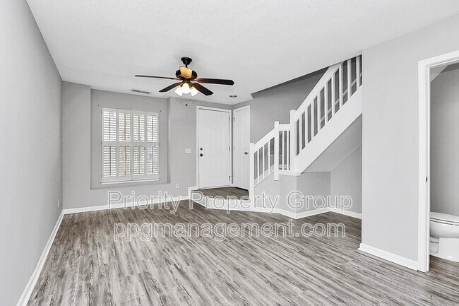 Photo - 9365 Glenwater Dr