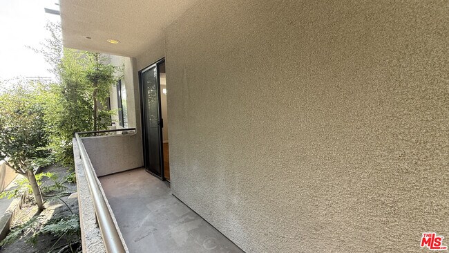 Photo - 910 S Bedford St Unit 107