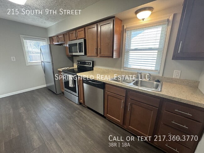 Photo - 215 S 9th St