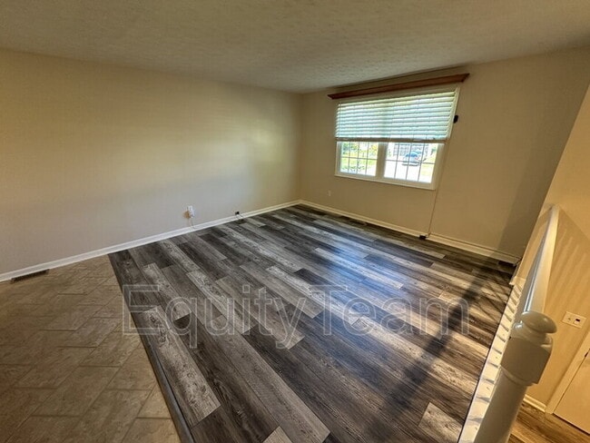 Photo - 4548 Forest Haven Ln