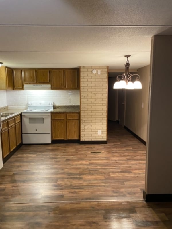 Photo - 833 Lovell Rd