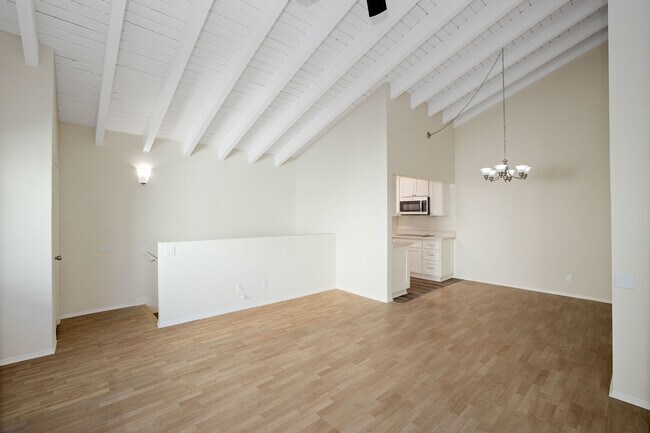 Photo - 1916 Clark Ln Unidad 1 bedroom condo