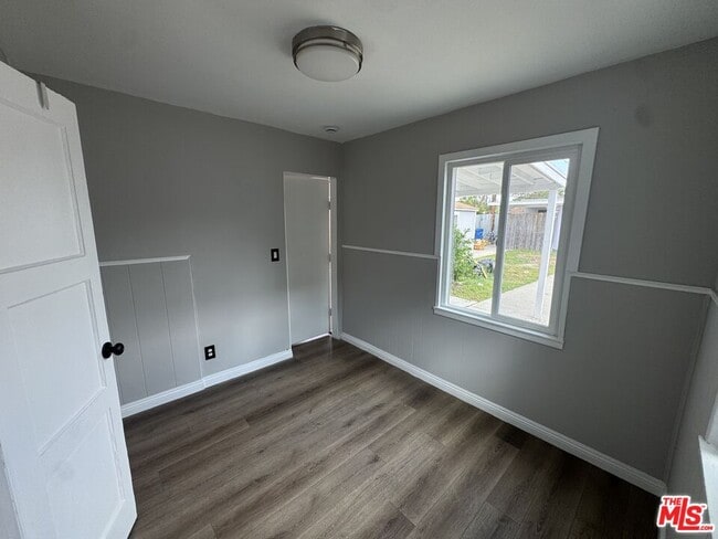 Photo - 6111 Greenwood Ave