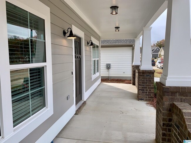 Photo - 1281 Shades Terrace