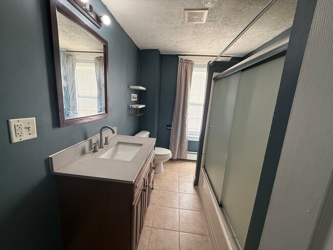 Photo - 234 Green St Unit 1