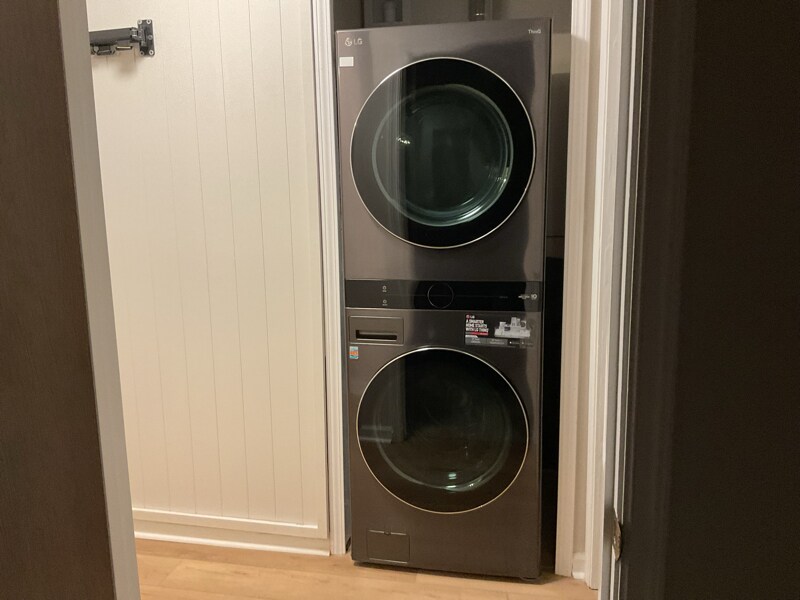 Photo - 215 Thornton Dr