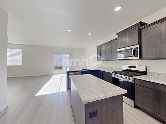 Photo - 1215 W 17th Ave