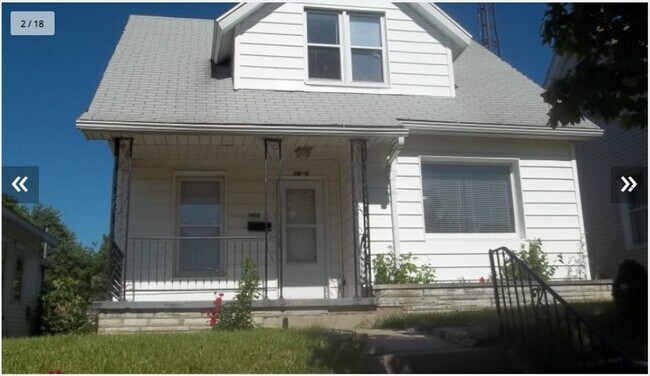 Photo - 3 or 4 bedroom (3 bedrooms+ bonus room) House in Rum Village