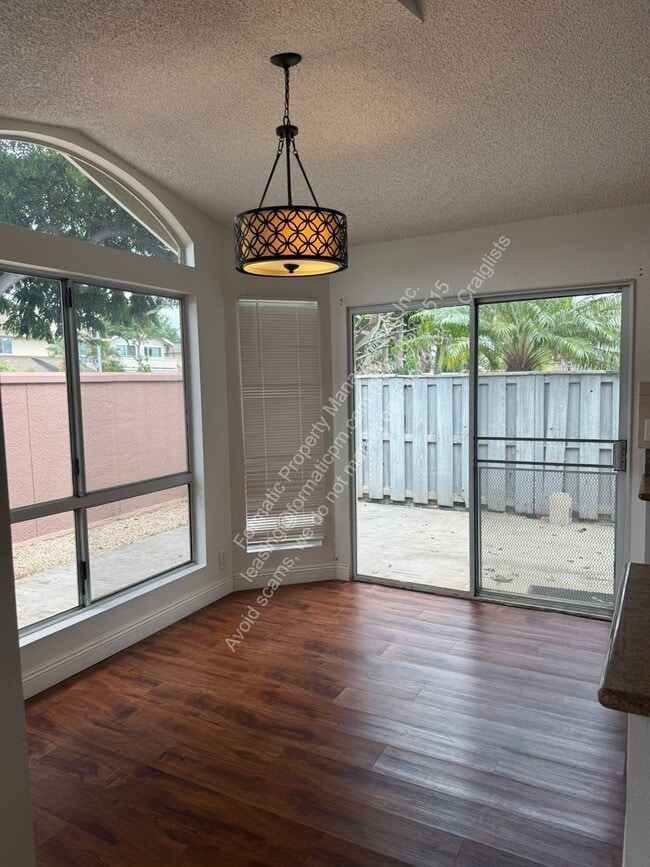 Photo - 91-1047 Pohahawai Place